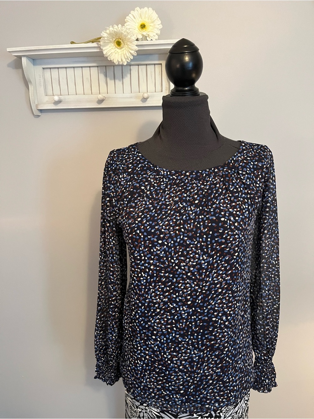 Ann Taylor Navy Multicolor Dot-Print Long Sleeve Blouse EUC